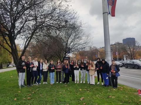 Kliknite za detalje...